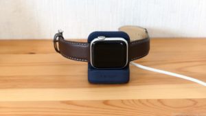 spigen apple watchスタンド
